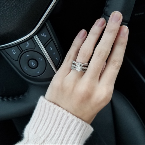 Diamond Wedding Ring Set - Picture 9 of 9